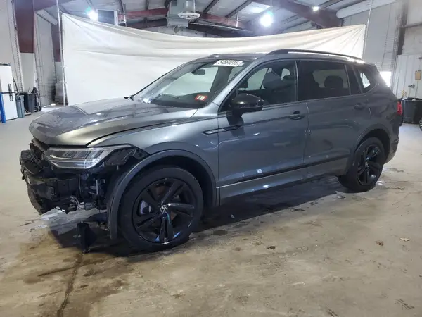 3VV8B7AX0PM002874 2023 VOLKSWAGEN TIGUAN - Image 1