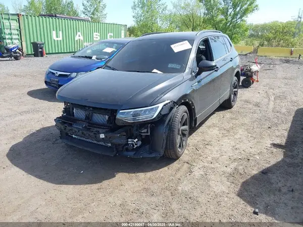 3VV8B7AX0RM233518 2024 VOLKSWAGEN TIGUAN - Image 2