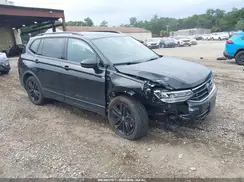 3VV8B7AX1NM032009 2022 VOLKSWAGEN TIGUAN
