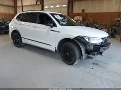 3VV8B7AX1NM032107 2022 VOLKSWAGEN TIGUAN
