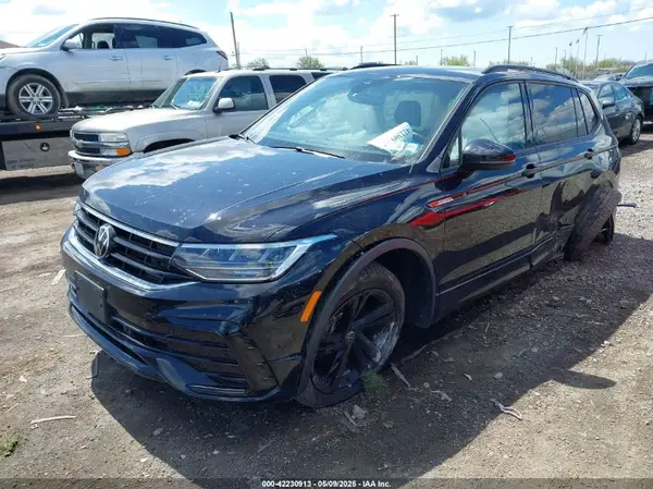 3VV8B7AX1PM031316 2023 VOLKSWAGEN TIGUAN - Image 2