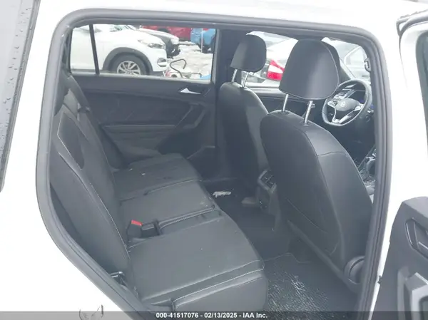 3VV8B7AX1RM025681 2024 VOLKSWAGEN TIGUAN - Image 8