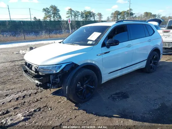 3VV8B7AX1RM060317 2024 VOLKSWAGEN TIGUAN - Image 2