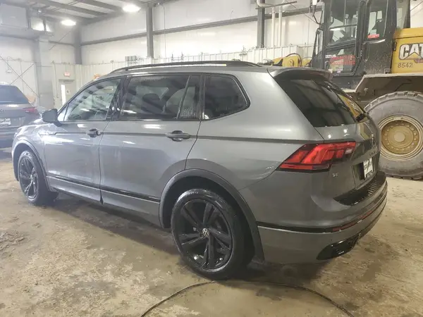 3VV8B7AX1RM066442 2024 VOLKSWAGEN TIGUAN - Image 2