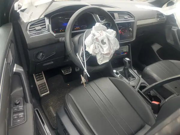 3VV8B7AX1RM108530 2024 VOLKSWAGEN TIGUAN - Image 8