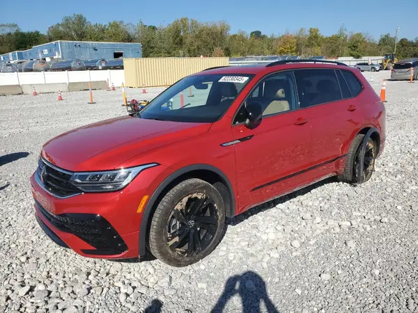 3VV8B7AX1RM155122 2024 VOLKSWAGEN TIGUAN - Image 1