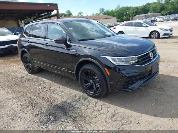 3VV8B7AX1RM161728 2024 VOLKSWAGEN TIGUAN - Image 1