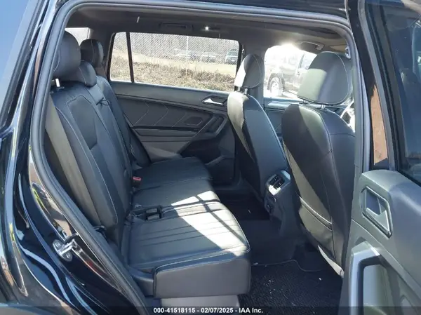 3VV8B7AX2NM018880 2022 VOLKSWAGEN TIGUAN - Image 8