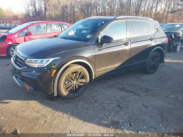 3VV8B7AX2NM100656 2022 VOLKSWAGEN TIGUAN - Image 2