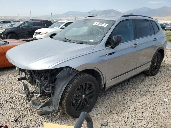 3VV8B7AX2NM105145 2022 VOLKSWAGEN TIGUAN - Image 1