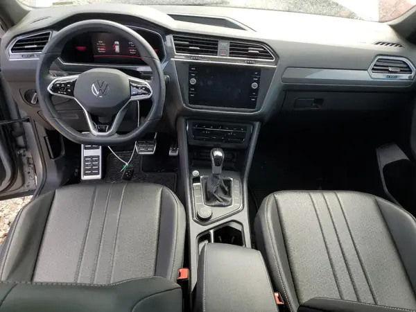 3VV8B7AX2NM105145 2022 VOLKSWAGEN TIGUAN - Image 8