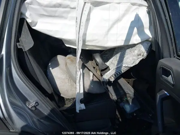 3VV8B7AX2NM163692 2022 VOLKSWAGEN TIGUAN - Image 8