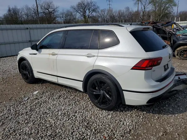 3VV8B7AX2PM054314 2023 VOLKSWAGEN TIGUAN - Image 2
