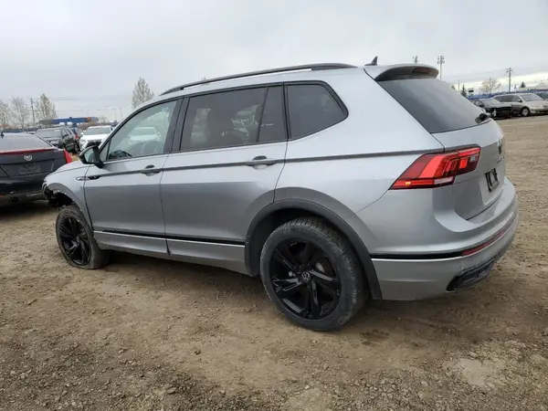 3VV8B7AX2RM105605 2024 VOLKSWAGEN TIGUAN - Image 2