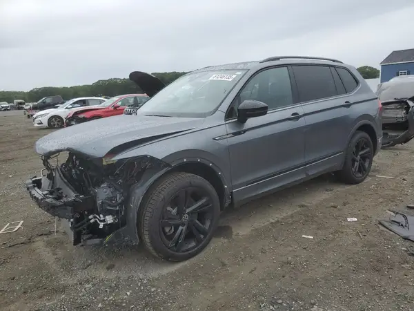3VV8B7AX2RM137504 2024 VOLKSWAGEN TIGUAN - Image 1