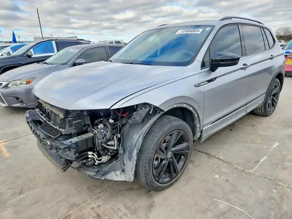 3VV8B7AX3PM043385 2023 VOLKSWAGEN TIGUAN - Image 1