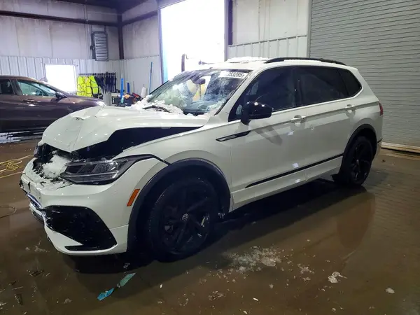 3VV8B7AX3RM060237 2024 VOLKSWAGEN TIGUAN - Image 1