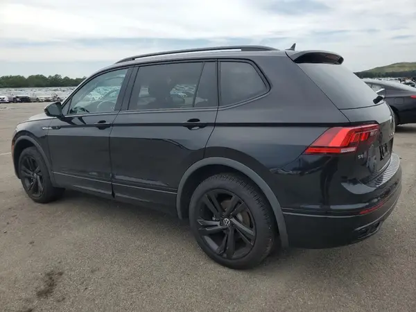 3VV8B7AX3RM141917 2024 VOLKSWAGEN TIGUAN - Image 2