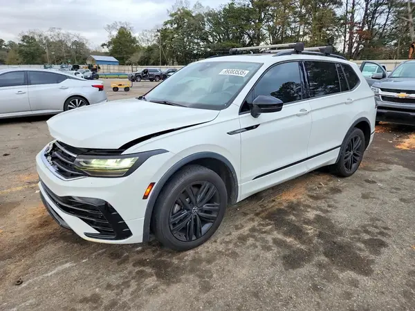 3VV8B7AX4NM007668 2022 VOLKSWAGEN TIGUAN - Image 1