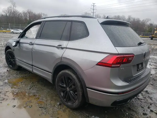 3VV8B7AX4NM095539 2022 VOLKSWAGEN TIGUAN - Image 2