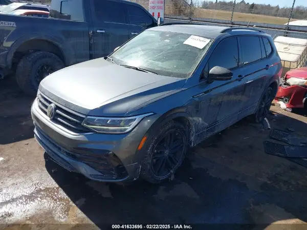 3VV8B7AX4NM117877 2022 VOLKSWAGEN TIGUAN - Image 2