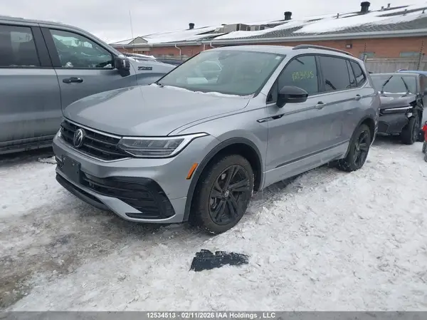 3VV8B7AX4RM114662 2024 VOLKSWAGEN TIGUAN - Image 2