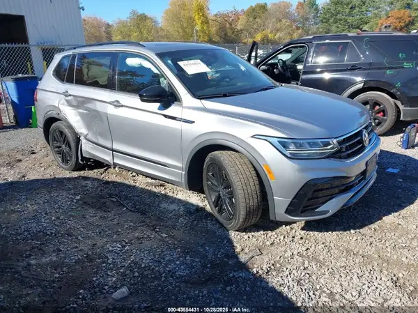 3VV8B7AX5NM003466 2022 VOLKSWAGEN TIGUAN - Image 1