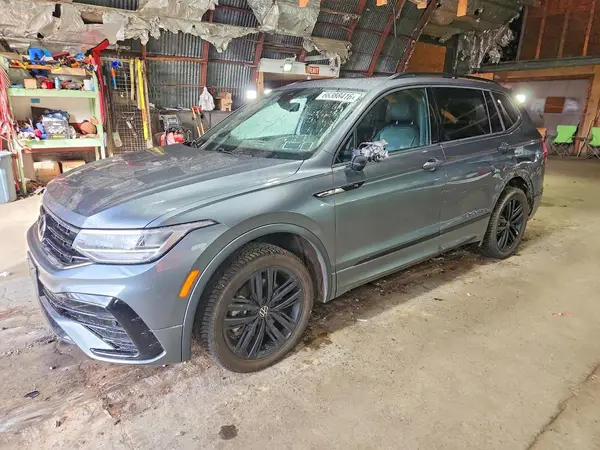 3VV8B7AX5NM131979 2022 VOLKSWAGEN TIGUAN - Image 1