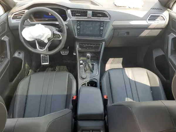 3VV8B7AX5NM138429 2022 VOLKSWAGEN TIGUAN - Image 8