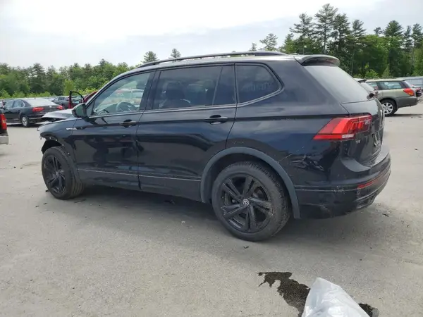 3VV8B7AX5RM088573 2024 VOLKSWAGEN TIGUAN - Image 2