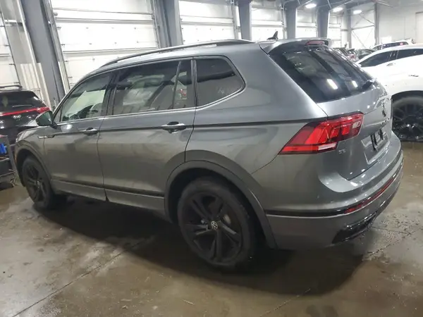3VV8B7AX5RM200935 2024 VOLKSWAGEN TIGUAN - Image 2