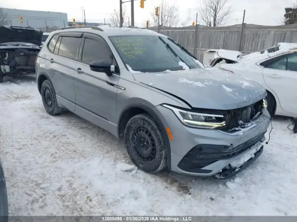 3VV8B7AX6PM094797 2023 VOLKSWAGEN TIGUAN - Image 1