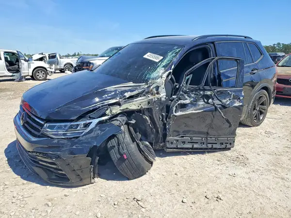 3VV8B7AX6RM011498 2024 VOLKSWAGEN TIGUAN - Image 1