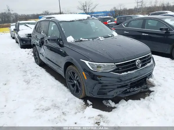 3VV8B7AX6RM067036 2024 VOLKSWAGEN TIGUAN - Image 1