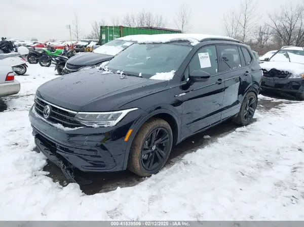 3VV8B7AX6RM067036 2024 VOLKSWAGEN TIGUAN - Image 2
