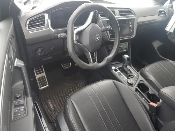 3VV8B7AX6RM109348 2024 VOLKSWAGEN TIGUAN - Image 8