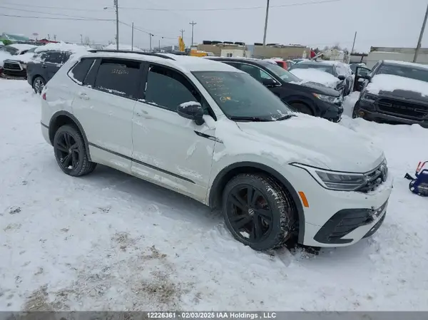 3VV8B7AX6RM115716 2024 VOLKSWAGEN TIGUAN - Image 1