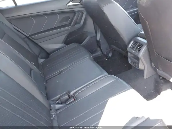 3VV8B7AX7PM102793 2023 VOLKSWAGEN TIGUAN - Image 8