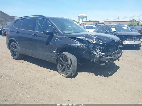 3VV8B7AX7RM032571 2024 VOLKSWAGEN TIGUAN - Image 1