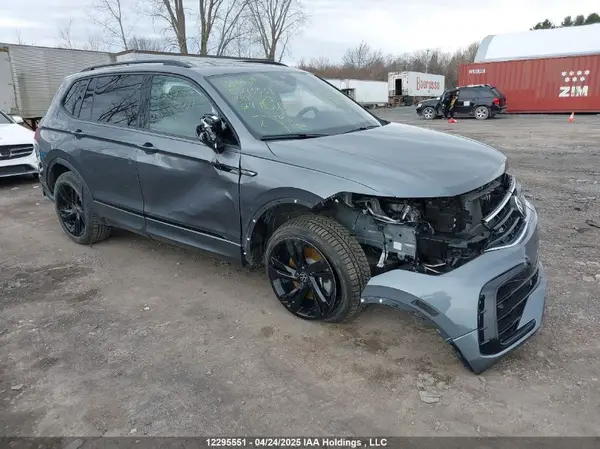 3VV8B7AX7RM210530 2024 VOLKSWAGEN TIGUAN - Image 1