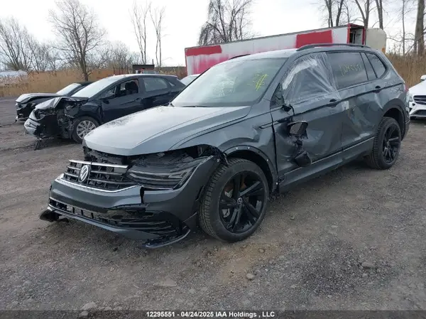 3VV8B7AX7RM210530 2024 VOLKSWAGEN TIGUAN - Image 2