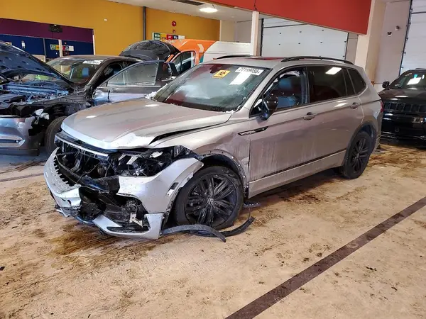 3VV8B7AX8NM062821 2022 VOLKSWAGEN TIGUAN - Image 1