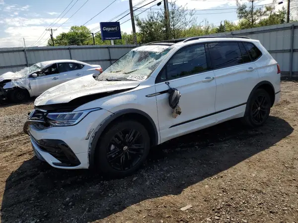 3VV8B7AX8NM071454 2022 VOLKSWAGEN TIGUAN - Image 1