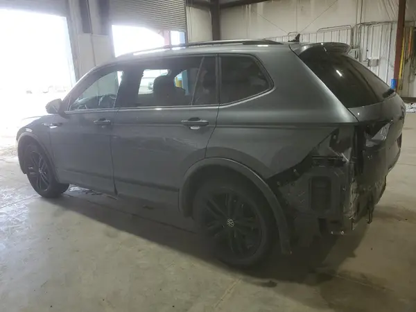 3VV8B7AX8NM164930 2022 VOLKSWAGEN TIGUAN - Image 2
