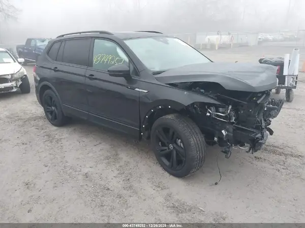 3VV8B7AX9RM196369 2024 VOLKSWAGEN TIGUAN - Image 1