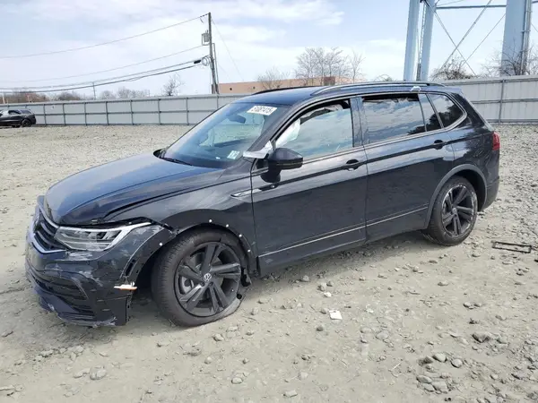 3VV8B7AX9RM221447 2024 VOLKSWAGEN TIGUAN - Image 1