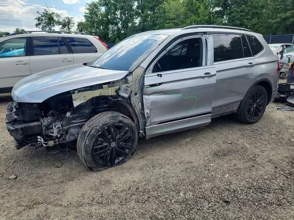 3VV8B7AXXNM128673 2022 VOLKSWAGEN TIGUAN - Image 1