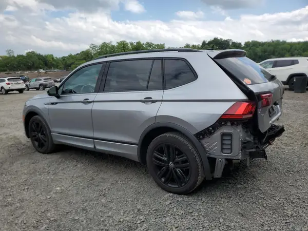 3VV8B7AXXNM146851 2022 VOLKSWAGEN TIGUAN - Image 2