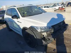 3VV8B7AXXPM077985 2023 VOLKSWAGEN TIGUAN