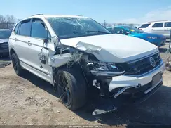 3VV8B7AXXRM121812 2024 VOLKSWAGEN TIGUAN
